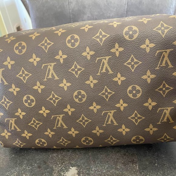 Authentic Louis Vuitton Monogram Speedy 30 - Picture 7 of 14